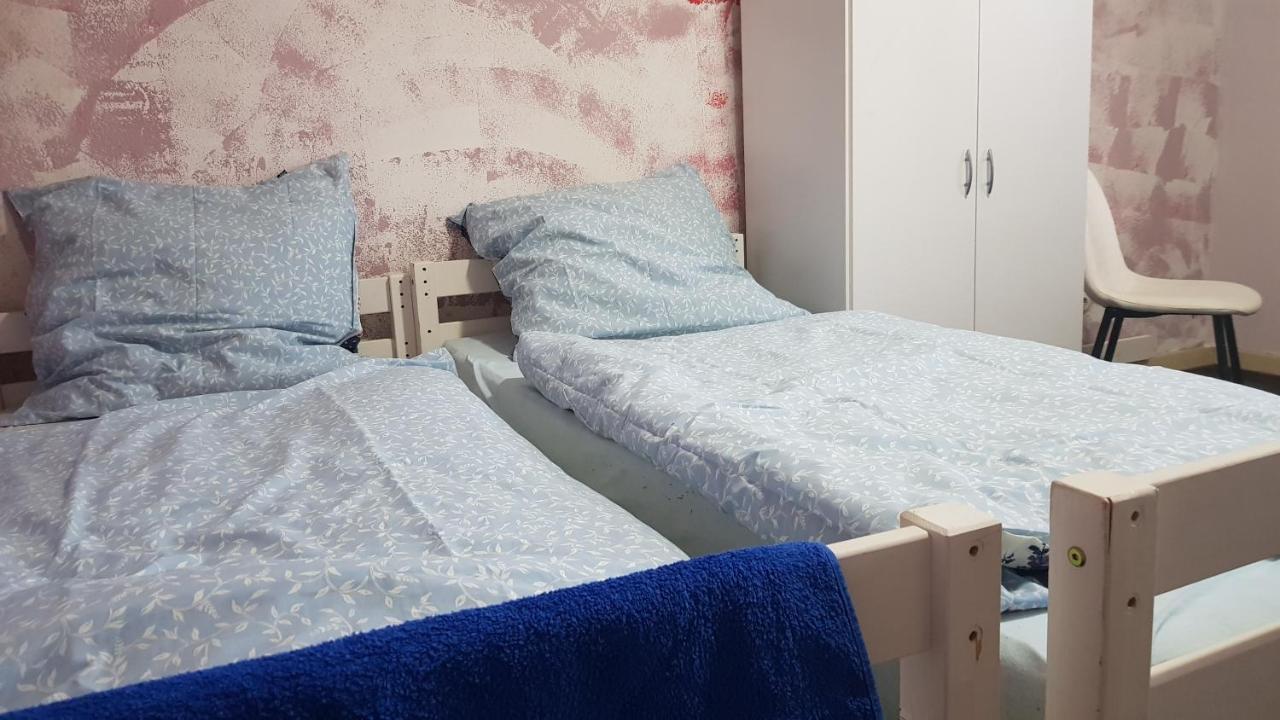 Handwerker Unterkunft Monteurzimmer Mit Gemeinschaftsbad In Brebach Sarrebruck Exterior foto