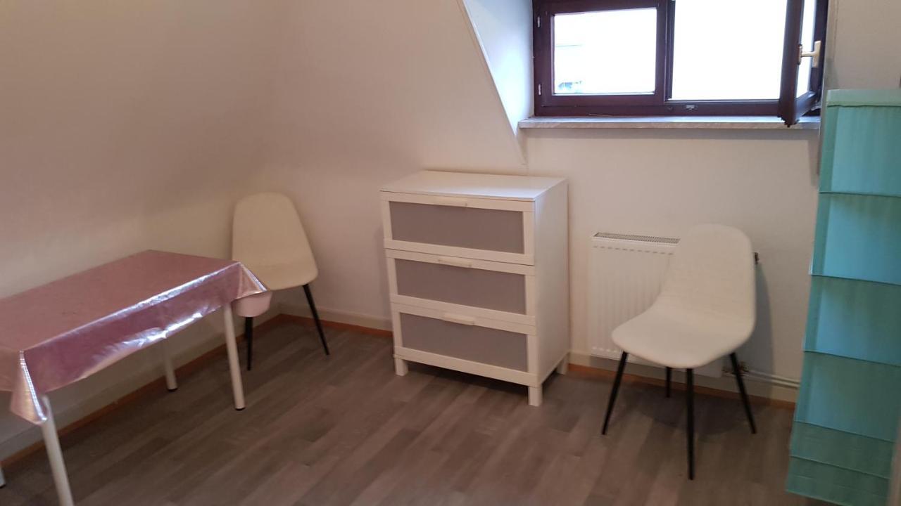 Handwerker Unterkunft Monteurzimmer Mit Gemeinschaftsbad In Brebach Sarrebruck Exterior foto
